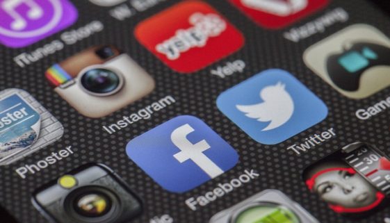 blu-social-media-icons