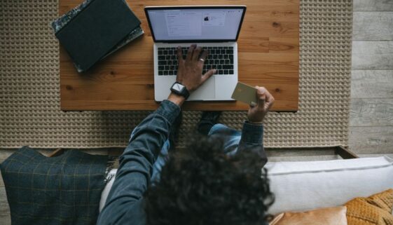 the-blu-group-advertising-&-marketing-digital-first-impressions-buying-decisions-customer-on-laptop